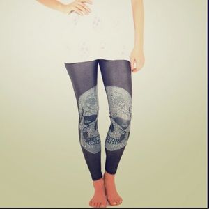 Evolution and Creation Skull Leggings Medium